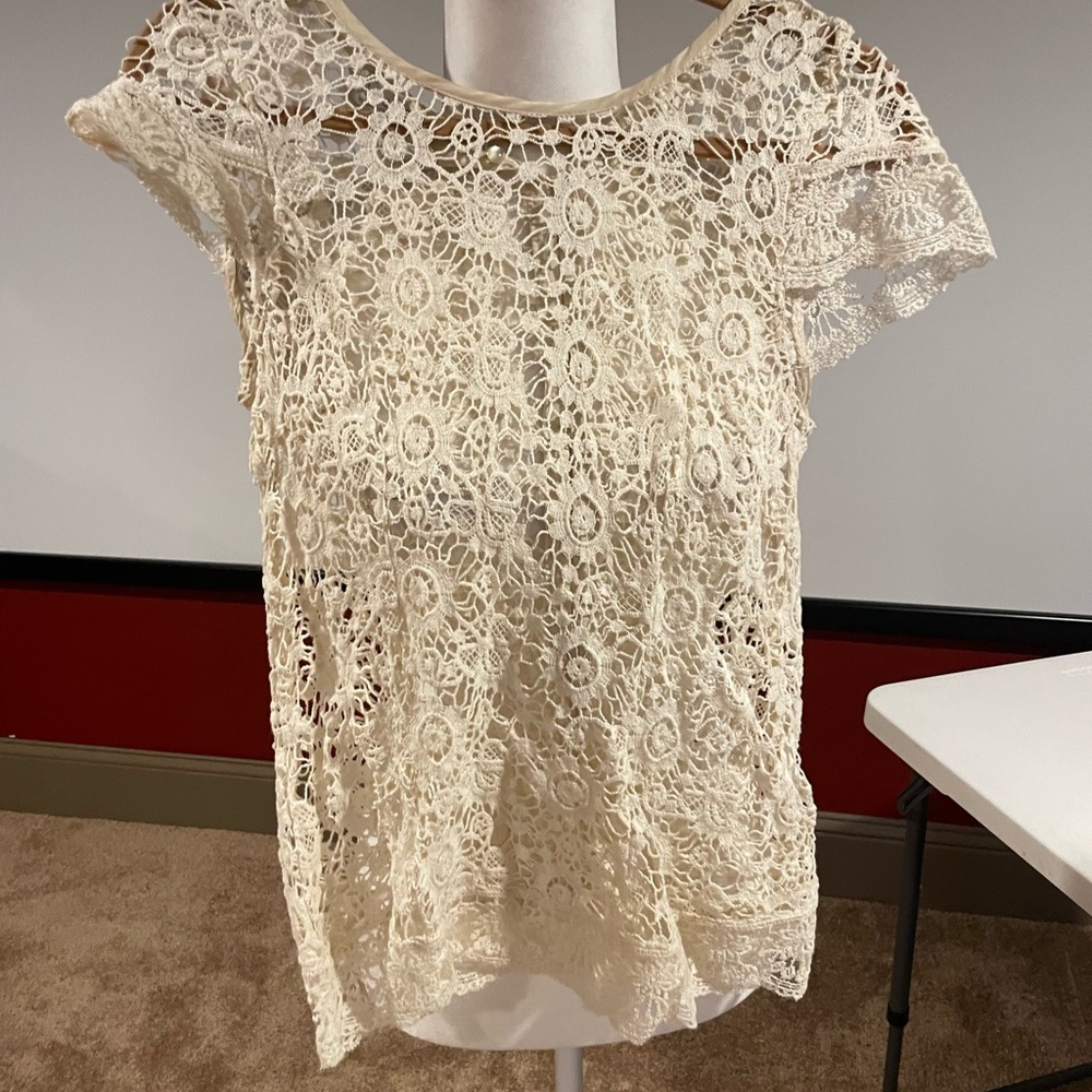 Solitaire Lace top. small.